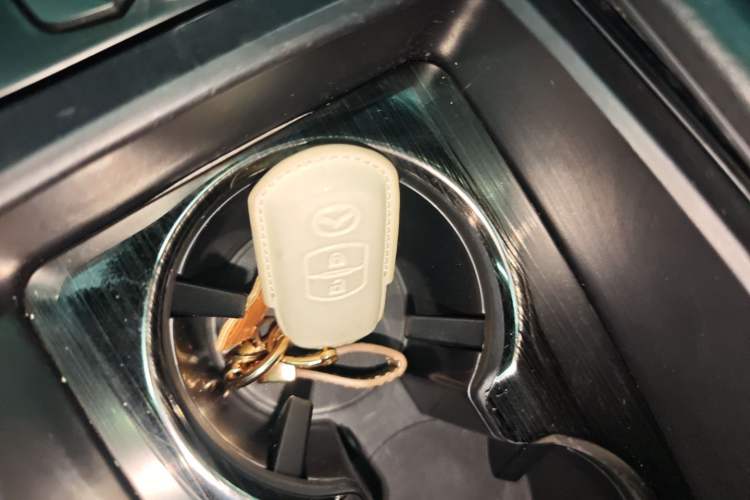 Used Mazda CX-4 2021 2.0L Automatic Two-Wheel Drive Blue Sky Dynamic Edition Vehicle Key