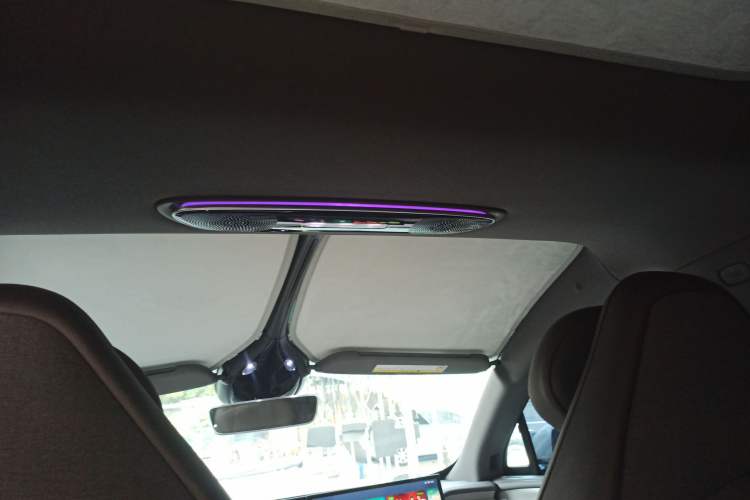 Used IM LS7 2023 90 kWh Elite Rear-Drive Version