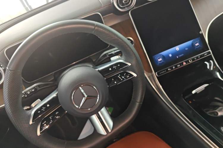 Used Mercedes-Benz GLC New Energy 2025 350 e L 4MATIC Collector's Edition Gear Lever