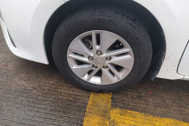 Used Toyota Corolla 2014 1.6L CVT GL Exterior 4