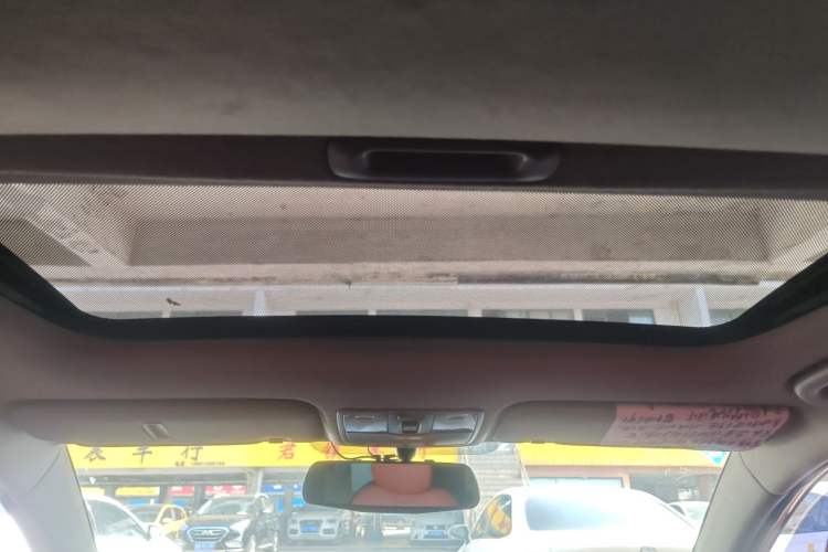 Used Hyundai Verna Ray 2014 1.4L Automatic GLX Headliner