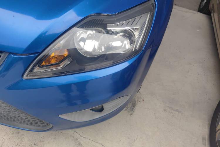 Used Ford Focus 2013 Hatchback Classic 1.8L Automatic Base Model Left Front Headlight