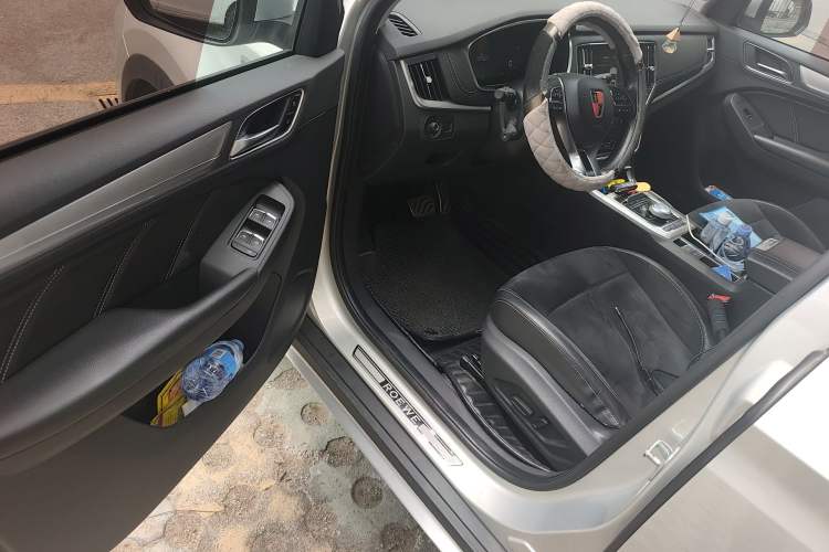 Used Roewe RX5 New Energy 2017 ERX5 EV400 Electric Internet Supreme Edition
