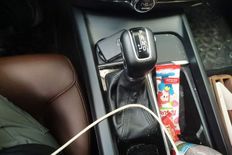 Used Volvo S60 2021 T4 Zhiyi Luxury Edition Gear Lever