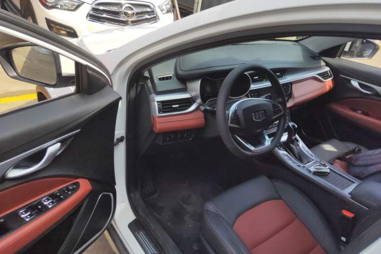 Used Geely Auto Vision S1 2019 Upgraded Model 1.5L CVT Luxury Version
