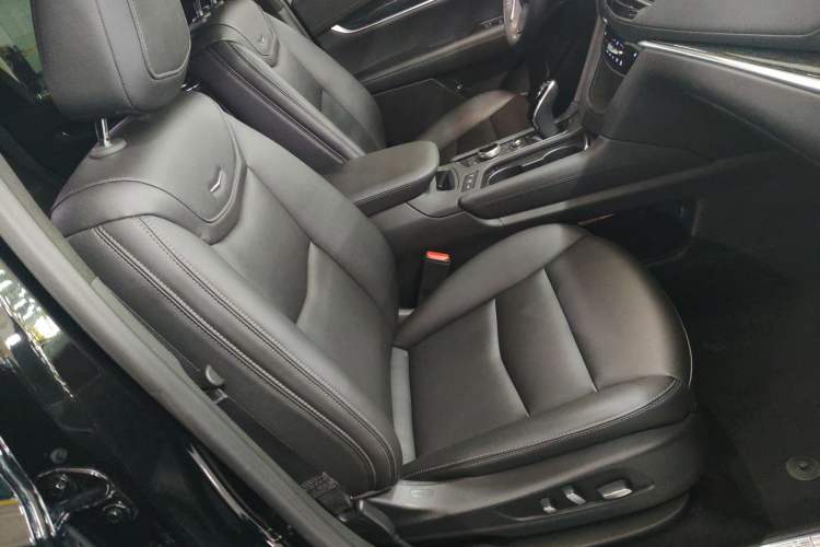 Used Cadillac XT5 2021 2.0T Two-Wheel Drive Luxury Version
