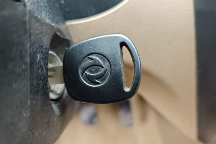 Used Dongfeng Xiaokang C36 2019 1.5L Base Version II China VI DK15
