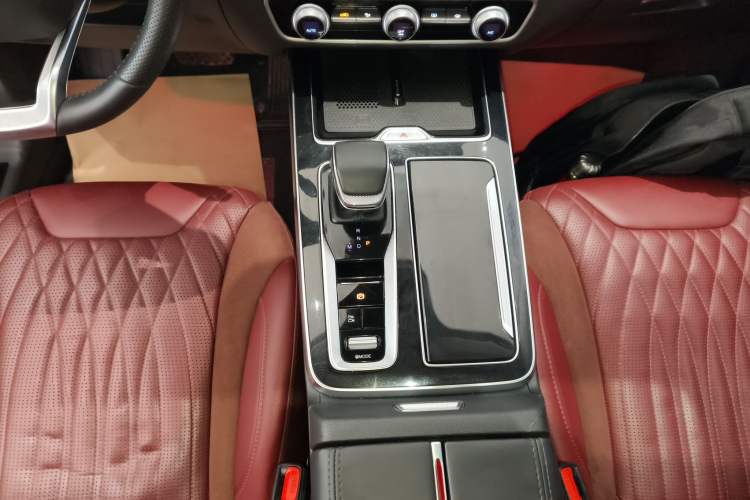 Used Hongqi HS5 2023 2.0T Four-Wheel Drive Flagship Pro Edition