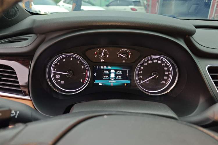 Used Buick LaCrosse 2018 28T Elite Edition