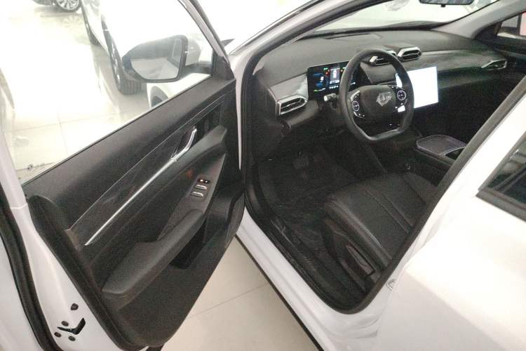 Used Dongfeng Aeolus SKY EV01 2025 530 km AIR Elite Edition
