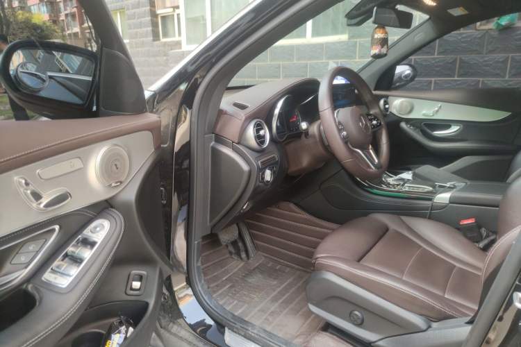 Used Mercedes-Benz GLC 2020 GLC 260 L 4MATIC Dynamic Model
