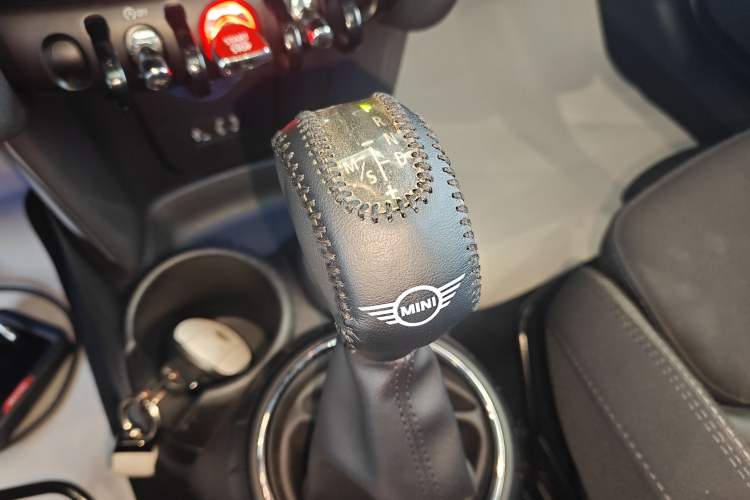 Used MINI MINI 2016 1.5T COOPER Five-Door Edition