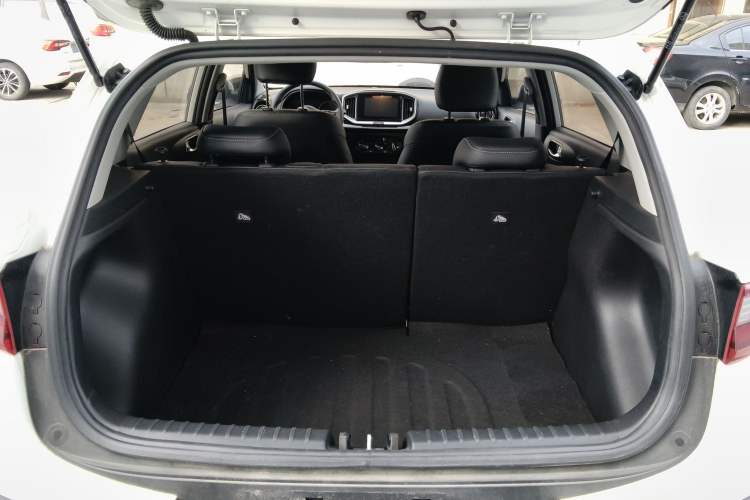 Used Kia kx1 Stonic 2021 1.4L CVT Fun Edition Trunk