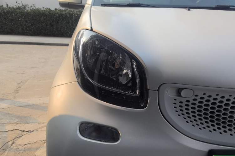 Used smart fortwo 2018 1.0L 52kW Convertible Passion Edition China V Standard
