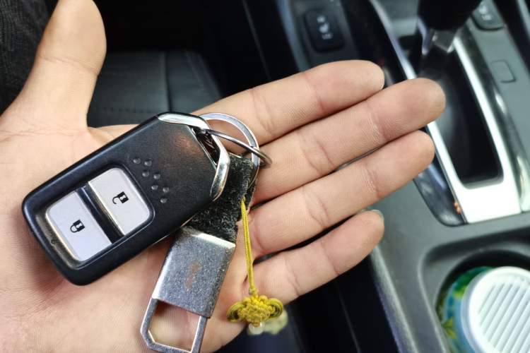 Used Honda Jade 2014 1.8L CVT Luxury Edition 5 seats Vehicle Key