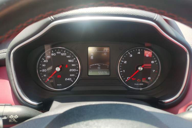 Used MG HS 2019 20T Automatic Two-Wheel Drive Trophy Super Sport Version China VI Standard Instrument Cluster