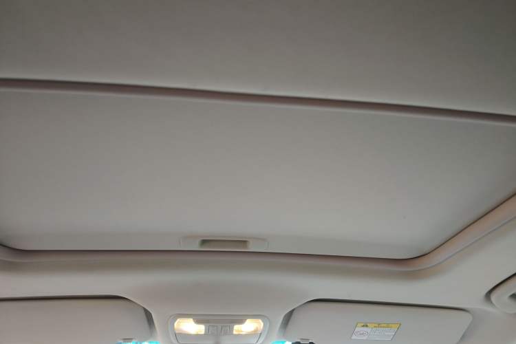 Used BAIC Beijing EU5 2018 R550 Smart Trend Edition
