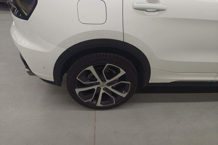 Used Lynk & Co 05 2020 2.0TD Four-Wheel Drive HypeHalo
