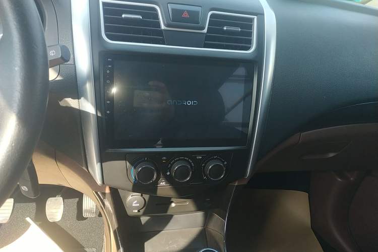 Used FORTHING SX6 2016 1.6L Manual Elite Model
