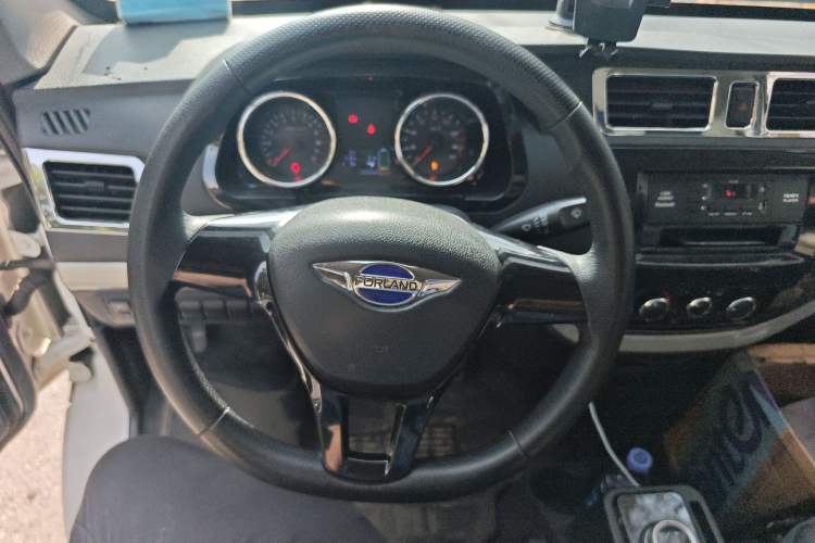 Used Foton Skyworth EV6 2023 Fast and Slow Charging Version Steering Wheel
