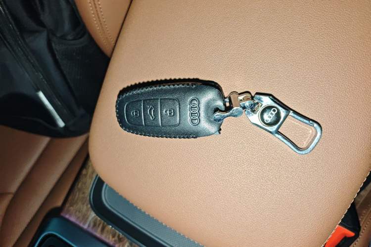 Used Audi Q7 2023 45 TFSI quattro S line Sport model