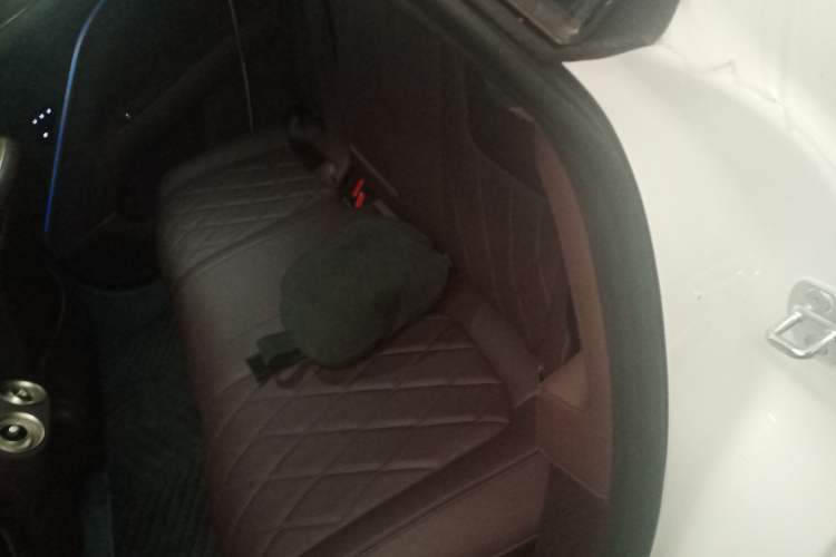 Used Avatr 11 2025 Year Updated Max Extended-Range Version Left Rear Seat