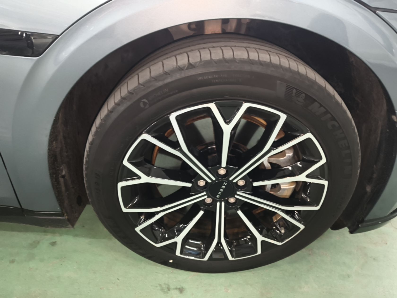 Zeekr 007 2024 Four-Wheel Drive Version 100 kWh — снимка 11
