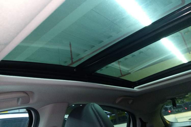 Used Honda Vezel 2019 1.5L CVT Pioneer Edition China VI