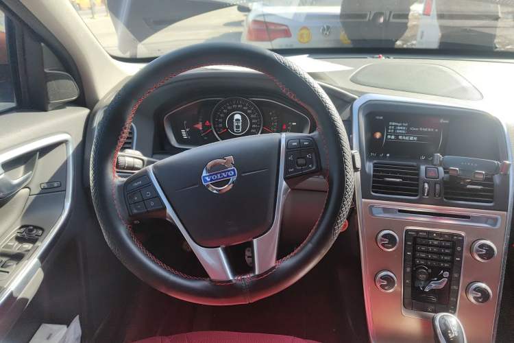 Used Volvo XC60 2015 T5 Smart Upgrade Model