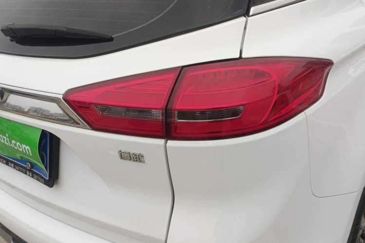 Used Geely Auto Emgrand X7 Sport 2016 1.8TD Automatic Smart Connectivity Version
