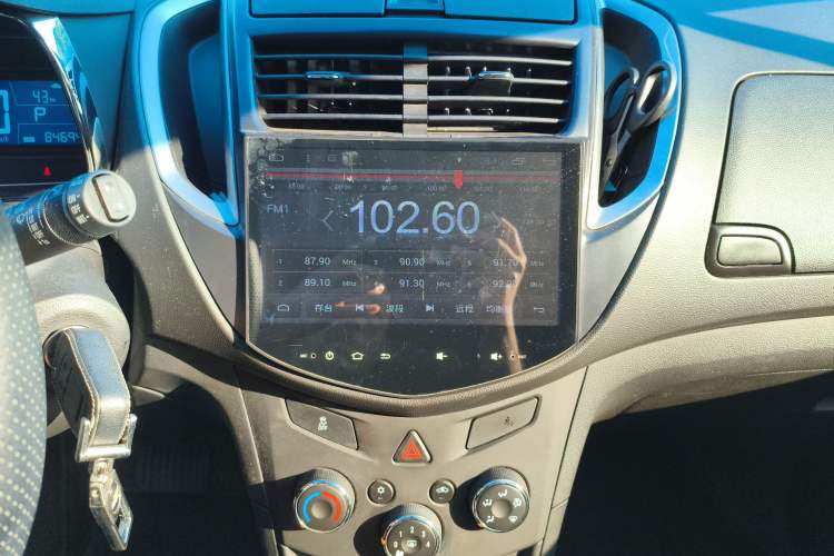 Used Chevrolet Trax 2016 1.4T Automatic Two-Wheel Drive Comfort Version with Sunroof