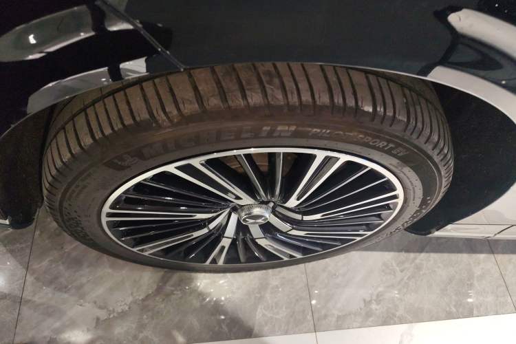 Used XPeng G9 2024 570 Max Exterior 4