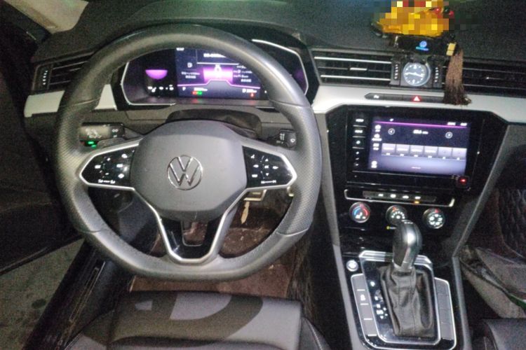 Used Volkswagen Magotan 2023 2 Million Units Limited-Edition 280TSI DSG Comfort Version Steering Wheel