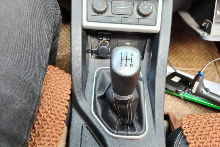 Used Bestune X40 2017 1.6L Manual Luxury Edition
