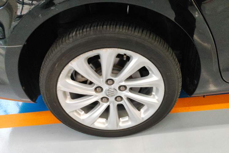 Used Buick LaCrosse 2013 2.0T SIDI Smart Luxury Flagship Edition
