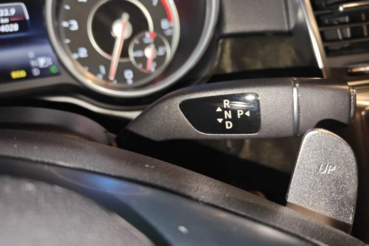 Used Mercedes-Benz GL-Class AMG 2014 AMG GL 63 Gear Lever