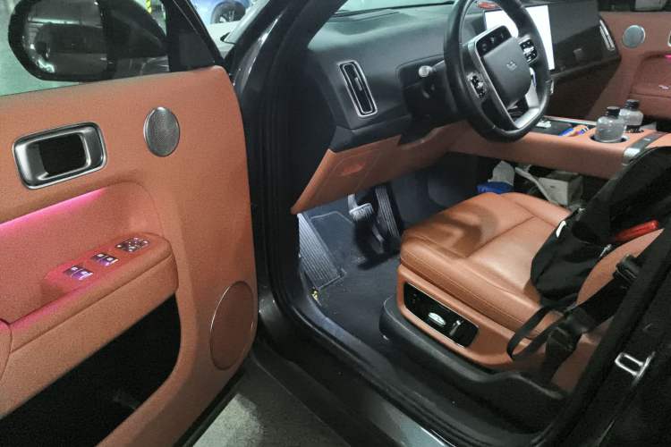 Used Li Auto L9 2022 Max model
