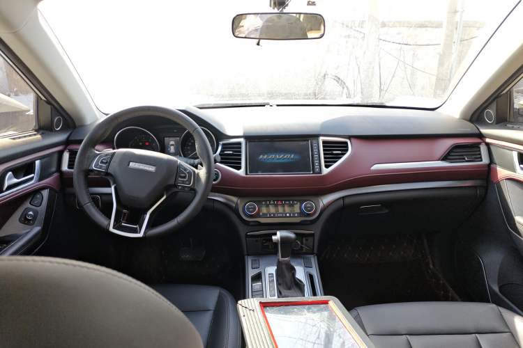 Used Haval H6 Coupe 2018 Red-Label 1.5T Automatic Two-Wheel Drive Luxury Model Interior 2