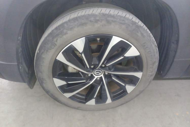 Used Mazda CX-50 2023 2.5L Smart Drive Version Left Front Wheel Hub