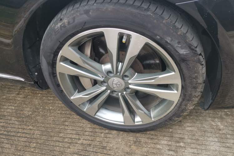 Used Mercedes-Benz Maybach S-Class 2015 S 400 4MATIC Right Front Wheel Hub