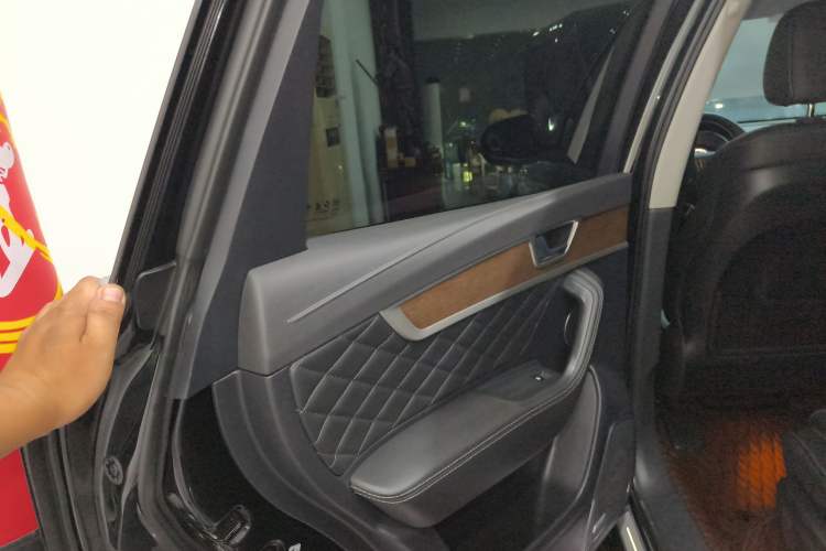 Used Hongqi HS7 2021 2.0T DCT Two-Wheel Drive Smart Connect Flagship Edition