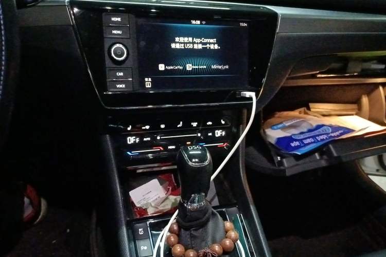 Used Skoda Superb 2019 Restyled TSI330 DSG Comfort Edition Audio And AC Panel