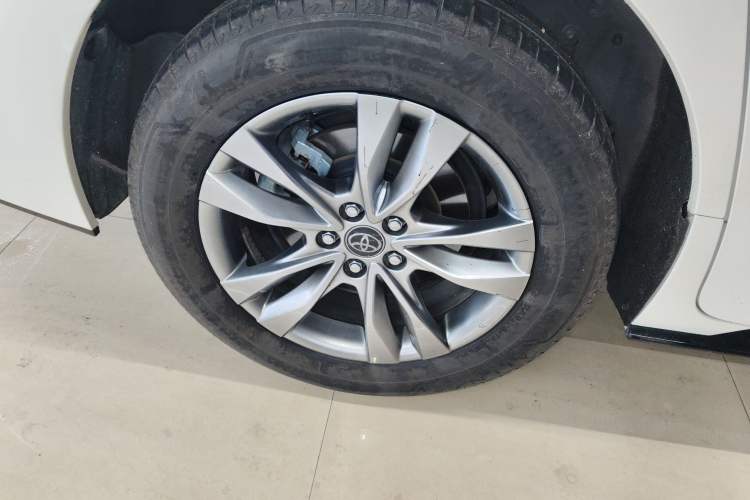 Used Toyota SIENNA 2024 2.5L Hybrid Four-Wheel Drive Prestige Edition