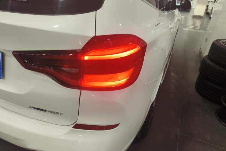 Used BMW X3 2020 xDrive30i Luxury Model with M Sport Package
