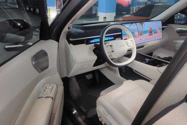 Used Lynk & Co 900 2025 2.0T Ultra Driver Seat