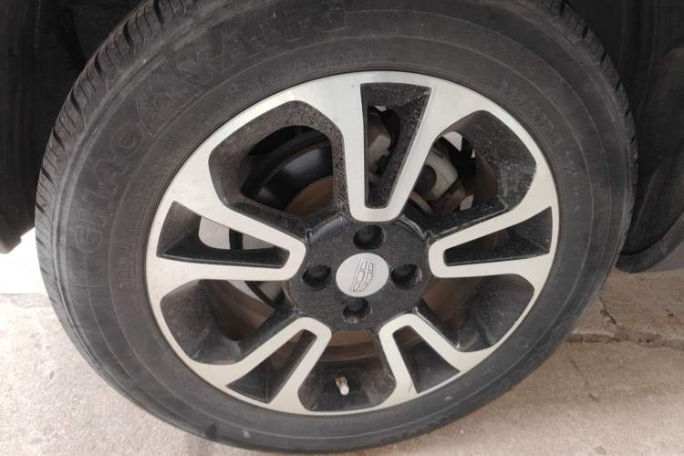 Used Geely Auto Vision X3 2017 1.5L Automatic Elite Model Exterior 5