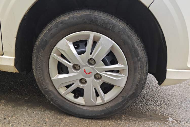 Used Wuling Hongguang 2019 1.5L S Basic Version China VI Standard LAR
