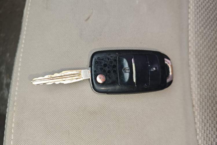 Used Changan Alsvin V3 2015 1.4L Manual Meiruan Model China V Standard
