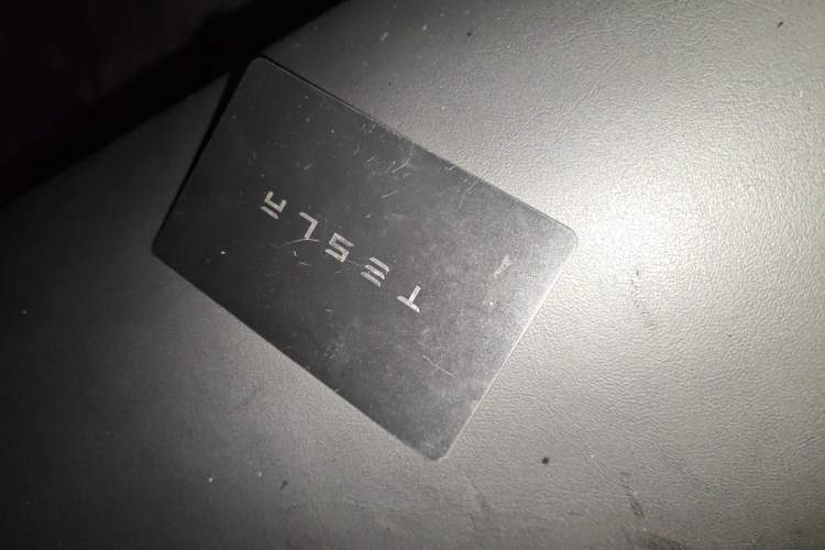 Used Tesla Model Y 2024 Long-Range All-Wheel-Drive Version
