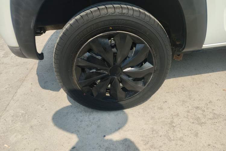 Used Dongfeng NAMMI EX1 2021 Zhi Ling Version Right Rear Wheel Hub